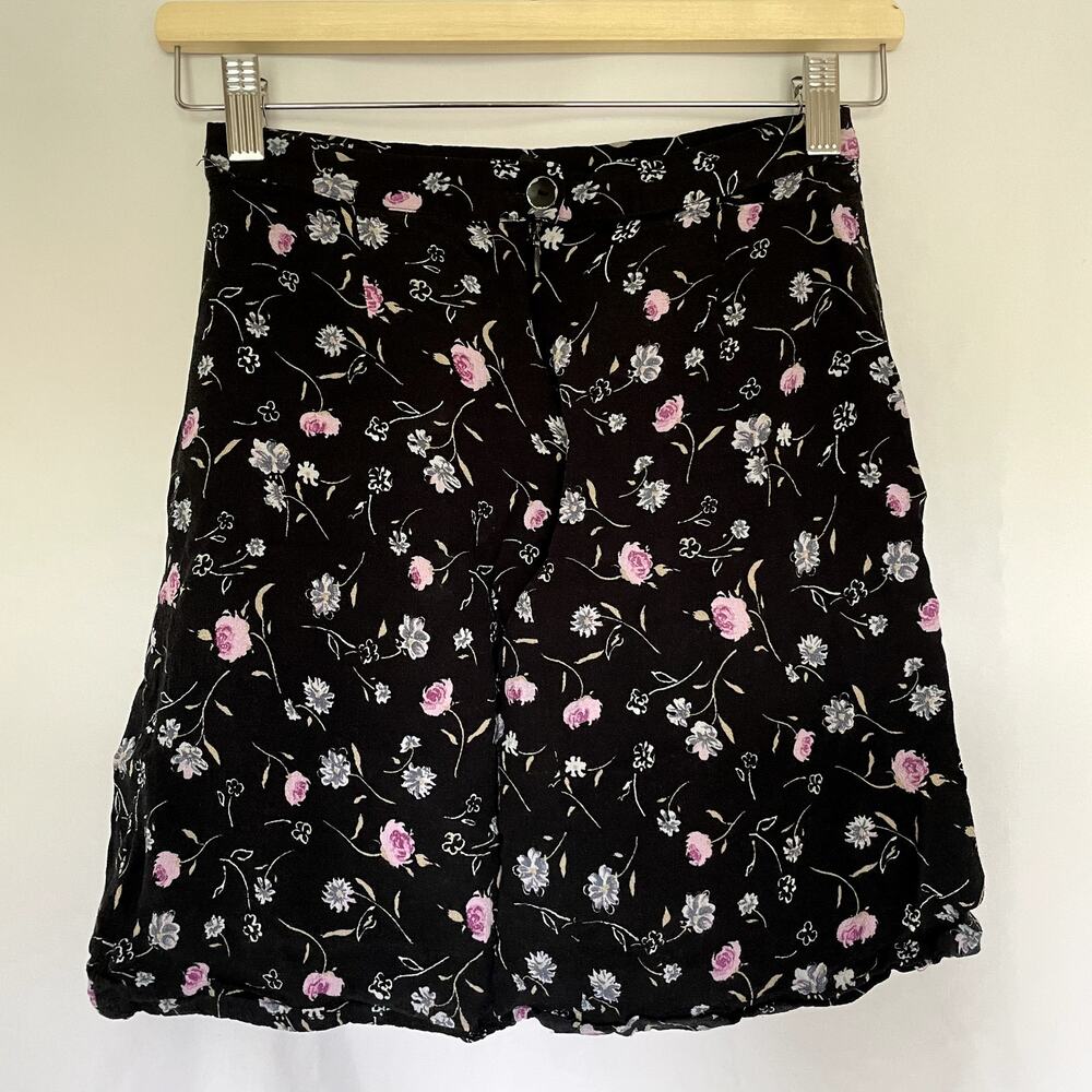 Petite Sophisticate rayon miniskirt black purple flowers stunning women's size 6 - Picture 3 of 5